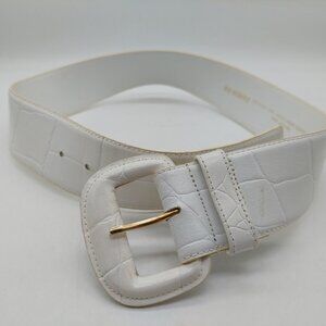 BG Street King Crocco Grain Leather White Womens Belts Size Medium B. G. 33"